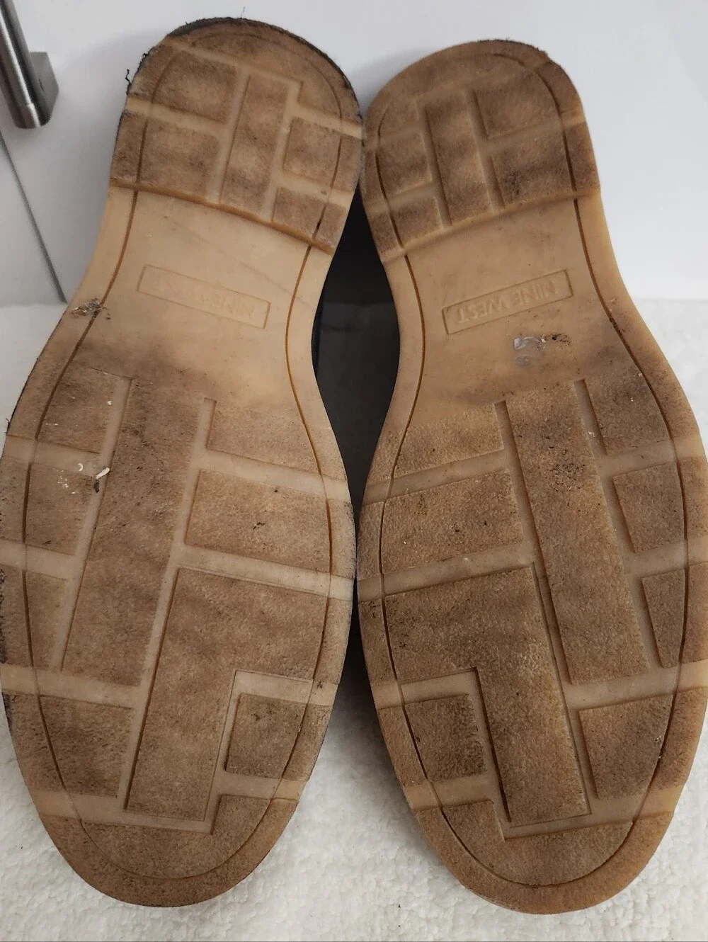 Nine West Men's Charcoal Suede Chukka Boots with Tan Sole